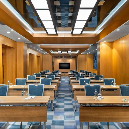 Отель Radisson Blu Hotel, Sisli 5*