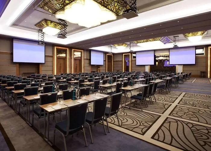 Отель Radisson Blu Hotel, Sisli 5*