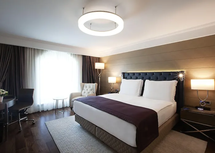 Отель Radisson Blu Hotel, Sisli 5*