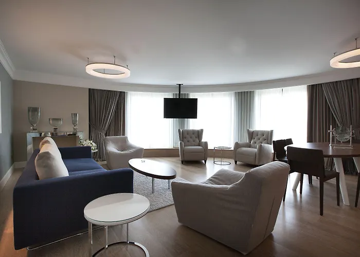Radisson Blu Hotel, Sisli 5*