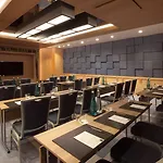 ラディソン ブルー シシュリ ホテル 5*