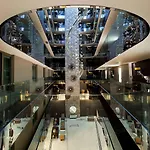 ラディソン ブルー シシュリ ホテル 5*