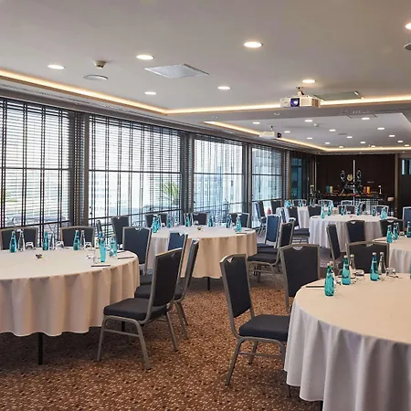 Radisson Blu Hotel, Sisli 5*